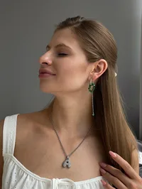 Сережки "Dark Green" - Медсплав, Ювелірне скло - арт. 7232734586 - Le'Perle - мініатюра 6