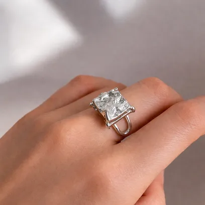 Каблучка “Bug”